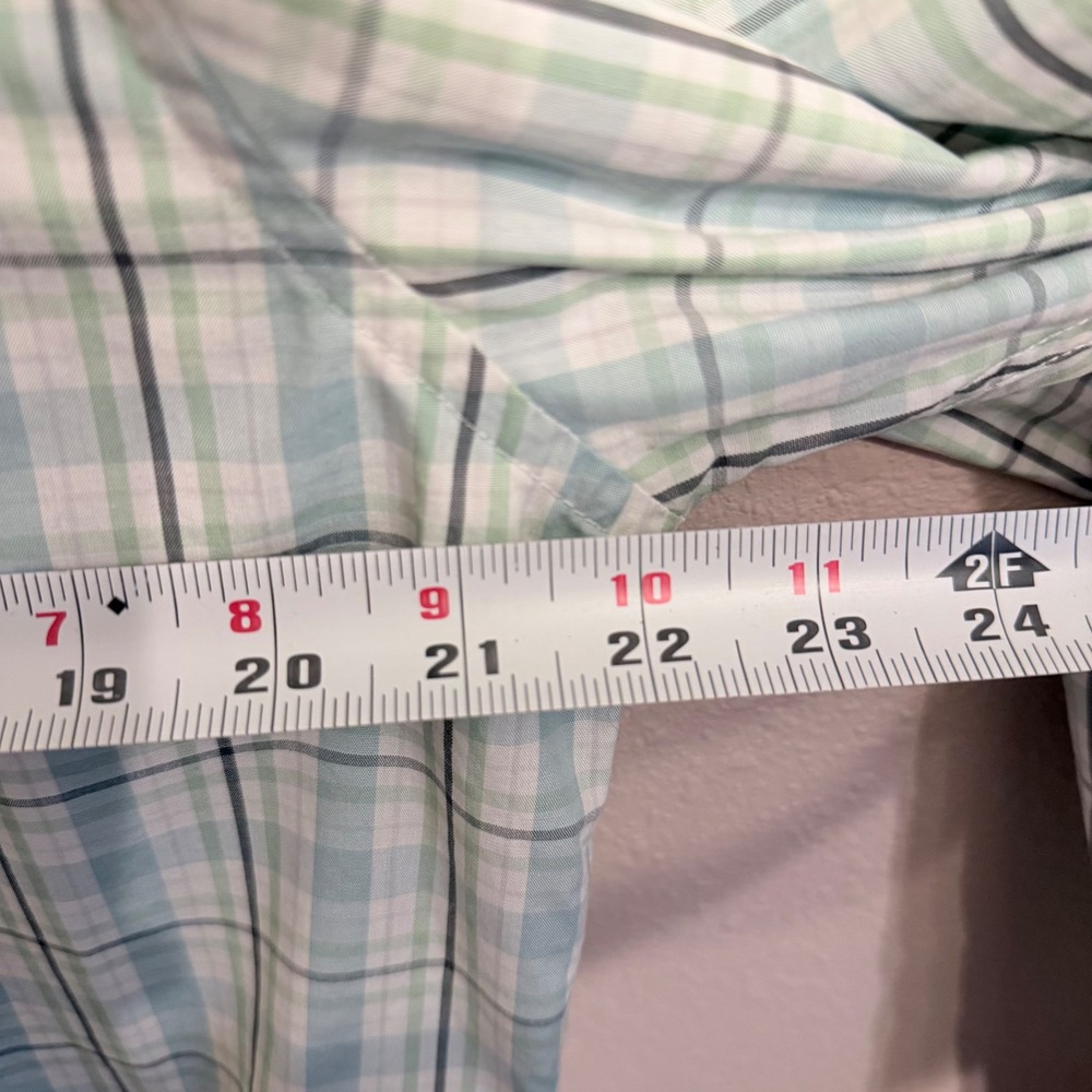 Over Under Featherweight Mens Medium Plaid Button Down Shirt Blue Green USA Made - Picture 7 of 8